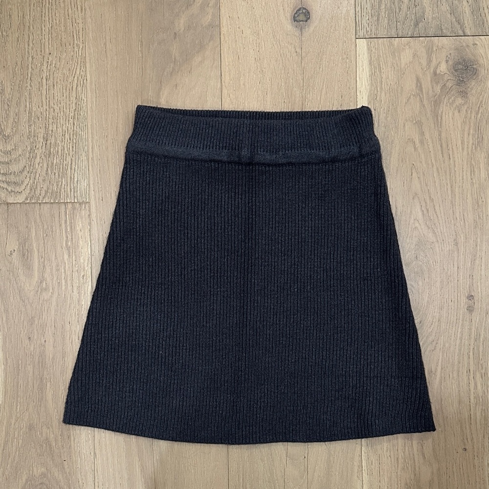 Zara Elegant Black A-Line Skirt